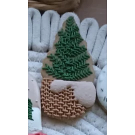 Fenyő kosárban körvonal sütikiszúró (Díszítés: Mesi Mézi Design)