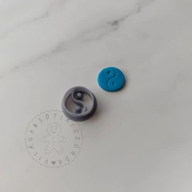 Yin-yang süthető gyurma kiszúró