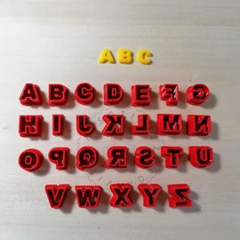 ABC betűk süthető gyurma kiszúrók