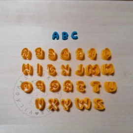 ABC betűk süthető gyurma kiszúrók