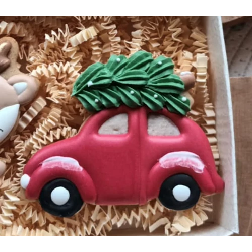 Autó fenyőt szállít körvonal sütikiszúró (Díszítés: Mesi Mézi Design)
