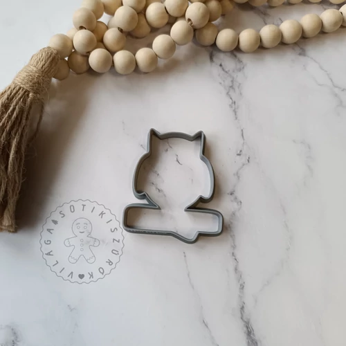 Bagoly farönkön körvonal sütikiszúró