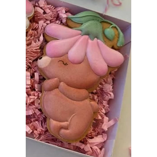 Maci margarétasapiban körvonal sütikiszúró (Díszítés: Bedő Babett)