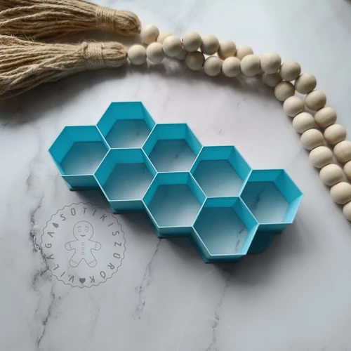 Hexagon 8 db sütikiszúró lapon