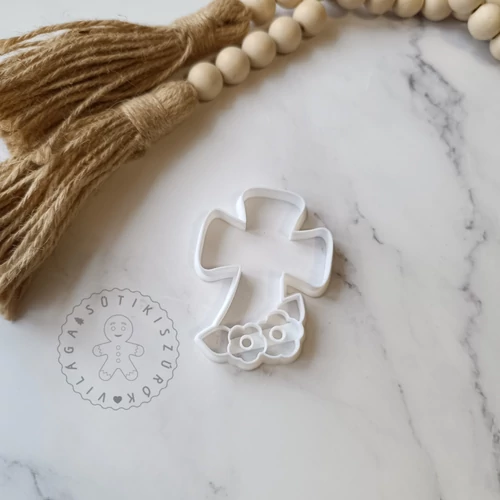 Kereszt virágokkal sütikiszúró