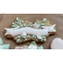Kép 1/3 - Szalag virágokkal 03 körvonal sütikiszúró (Díszítés: Mesi Mézi Design)