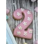 Kép 1/2 - 2es szám sütikiszúró (Díszítés: Bedő Babett)