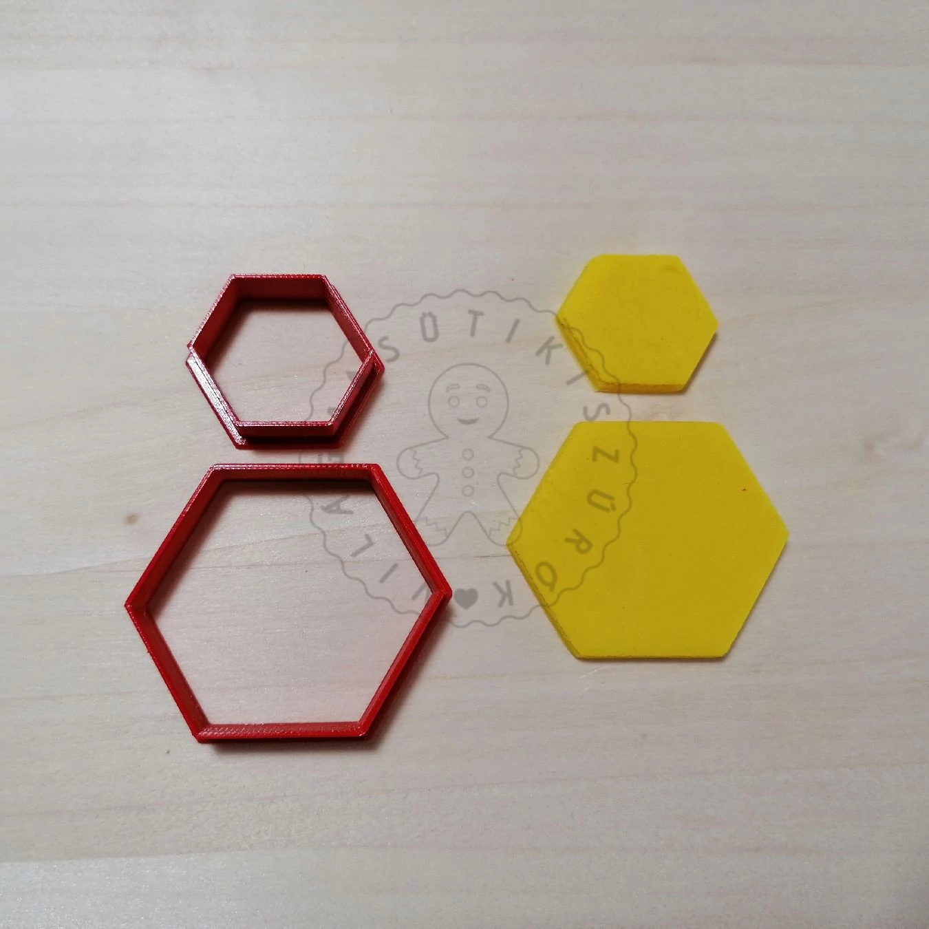 Hexagon alakú süthető gyurma kiszúró 2 db